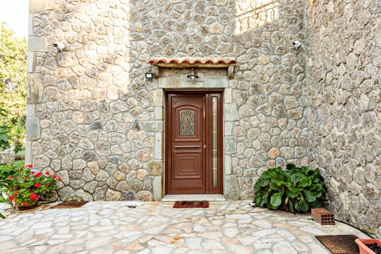 Filia Stone Villa Gouvia Exterior foto