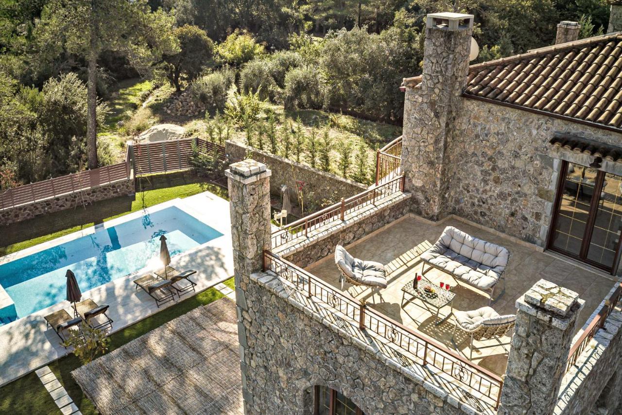 Filia Stone Villa Gouvia Exterior foto