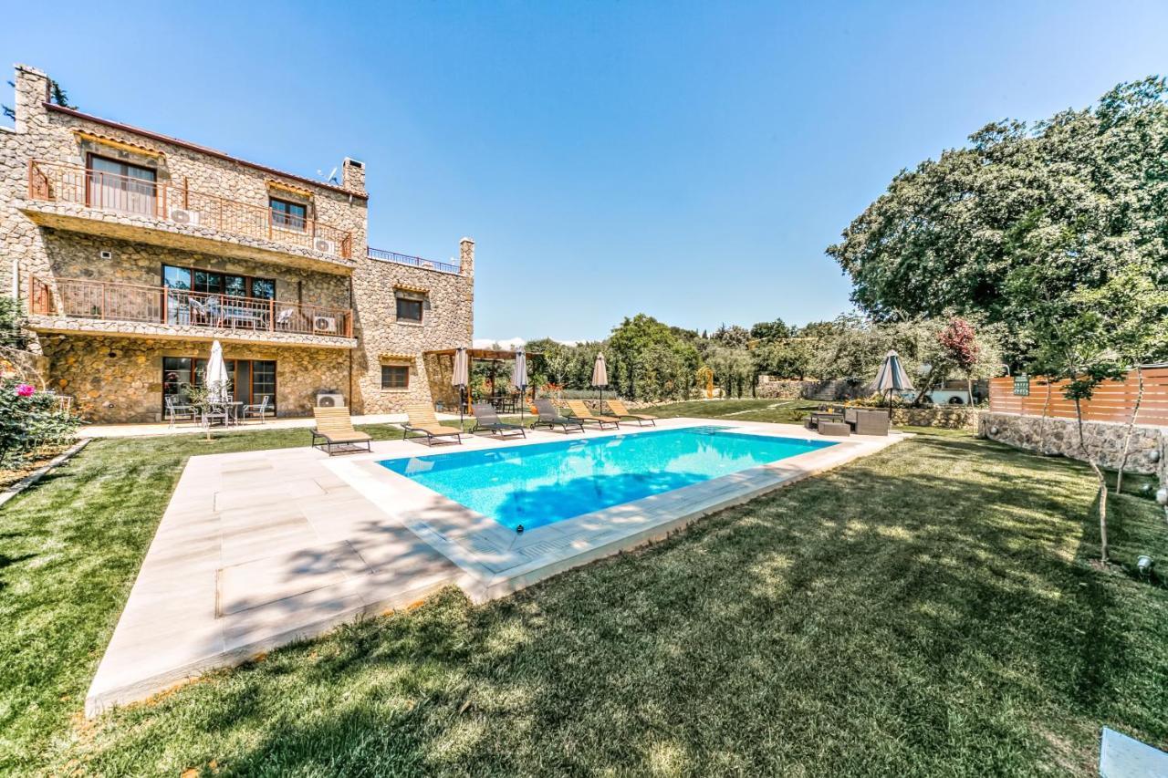 Filia Stone Villa Gouvia Exterior foto