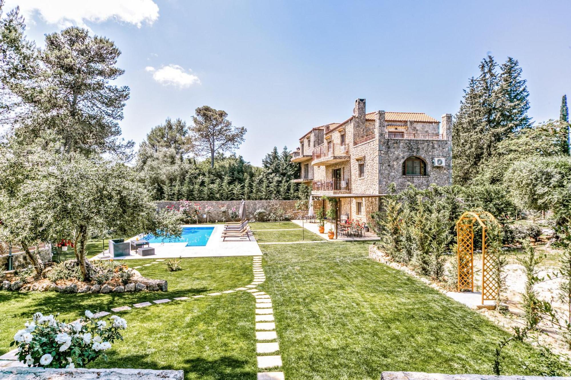 Filia Stone Villa Gouvia Exterior foto