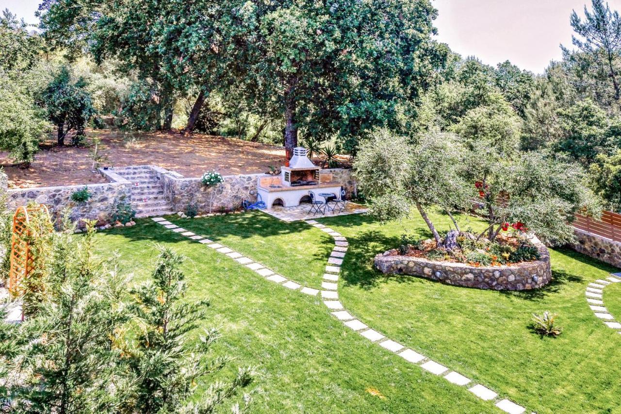 Filia Stone Villa Gouvia Exterior foto