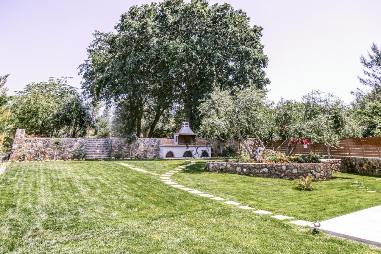 Filia Stone Villa Gouvia Exterior foto
